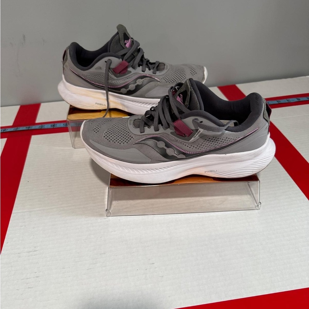 Saucony Women’s Gray and Pink Athletic Shoes